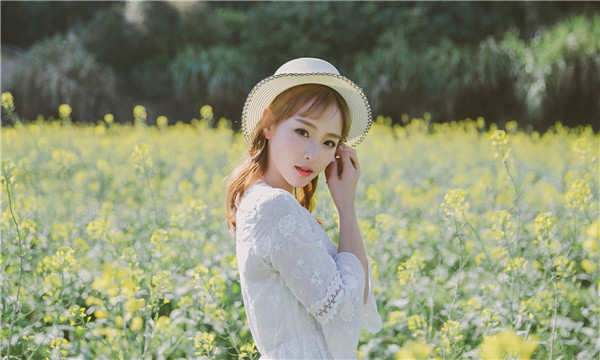 万荣标题：想找个女人帮忙生孩子的有效解决方案，助您圆梦家庭